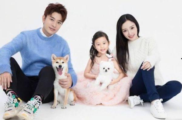 甜馨和李小璐最新爆料,揭秘娱乐圈惊人内幕